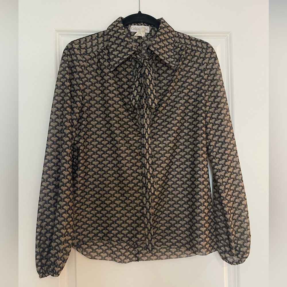 California Girl vintage blouse fits like XS-S